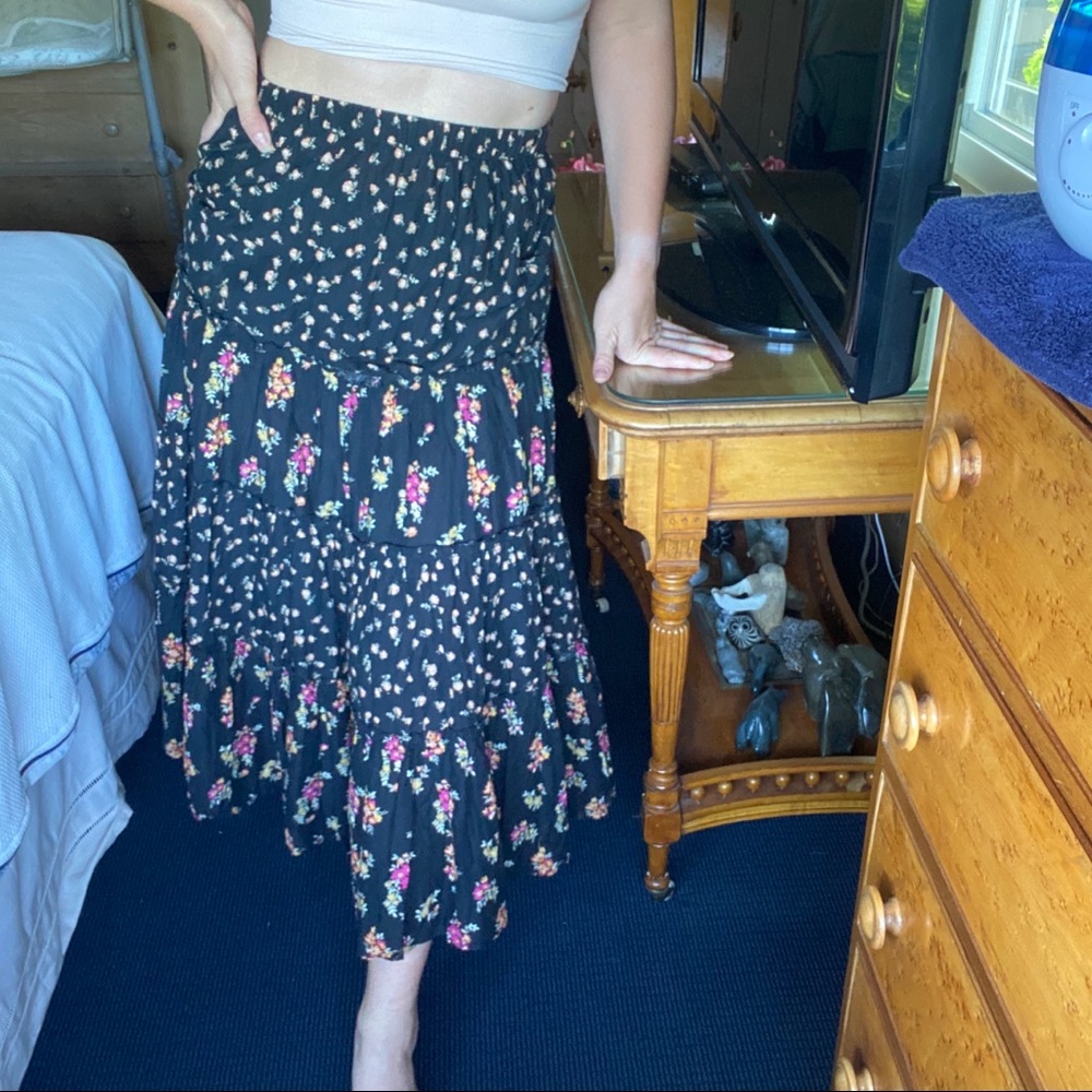 Vintage black boho floral flowy maxi skirt